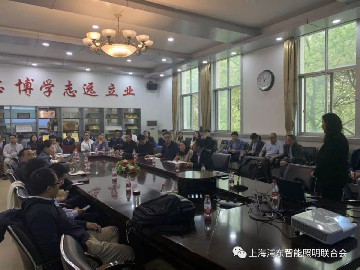 多功能灯杆下的智慧路灯沙龙（成都）5月6日电子科大成功举办